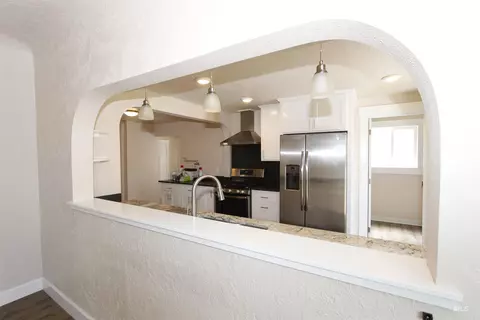 Kitchen - 904 3rd St, Asotin, WA 99402 photo 3 of 4