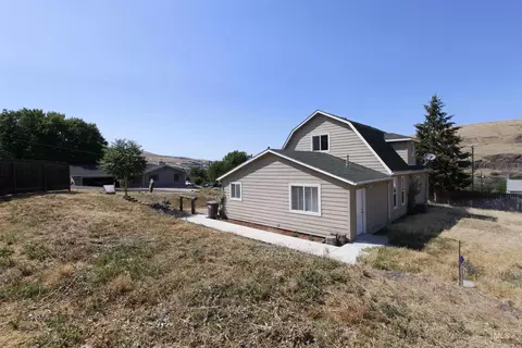 Exterior - 904 3rd St, Asotin, WA 99402 photo 3 of 11