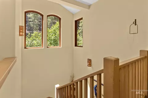 Entry Way - 210 Timberline Rd, Hailey, ID 83333 photo 1 of 1
