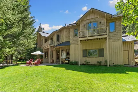 Exterior - 210 Timberline Rd, Hailey, ID 83333 photo 10 of 13