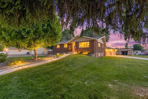 615 W Concord St, Middleton, ID 83644