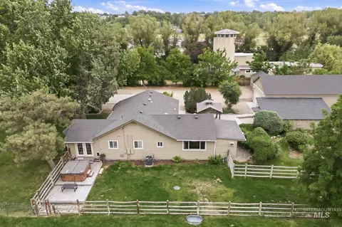 1621 S Artesian Rd, Eagle, ID 83616 photo 34