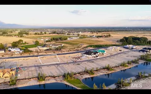 View/Area - 3696 N Templeton Way, Eagle, ID 83616 photo 5 of 16