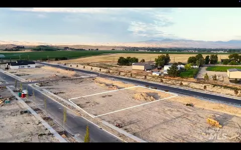 View/Area - 3696 N Templeton Way, Eagle, ID 83616 photo 3 of 16
