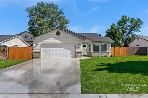 2712 Muskrat Ave, Nampa, ID 83687