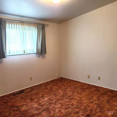 1298 E 2nd, Weiser, ID 83672 photo 17