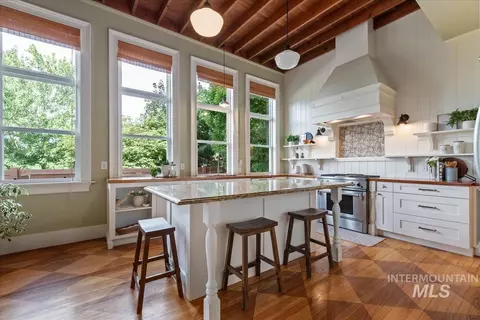 Kitchen - 1155 N Ballantyne, Eagle, ID 83616 photo 5 of 5