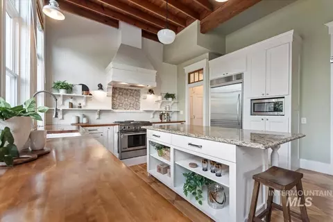 Kitchen - 1155 N Ballantyne, Eagle, ID 83616 photo 3 of 5