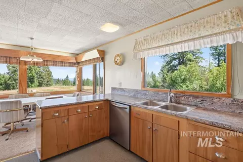 1011 Hall Rd, Viola, ID 83872 photo 8