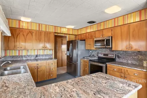 1011 Hall Rd, Viola, ID 83872 photo 7