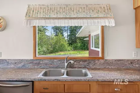 1011 Hall Rd, Viola, ID 83872 photo 9
