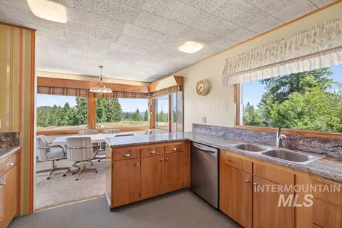 1011 Hall Rd, Viola, ID 83872 photo 10
