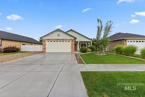 207 E Mckinley St, New Plymouth, ID 83655