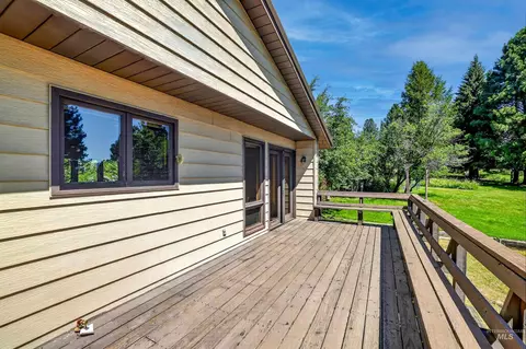 Exterior - 516 Skyline Dr, Cascade, ID 83611 photo 8 of 11