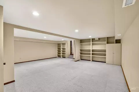 Other - 516 Skyline Dr, Cascade, ID 83611 photo 7 of 10