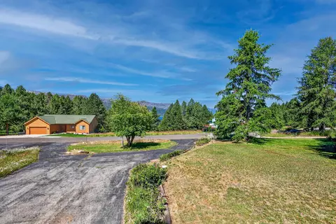 Exterior - 516 Skyline Dr, Cascade, ID 83611 photo 10 of 11