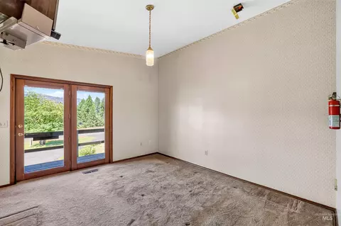 Other - 516 Skyline Dr, Cascade, ID 83611 photo 3 of 10