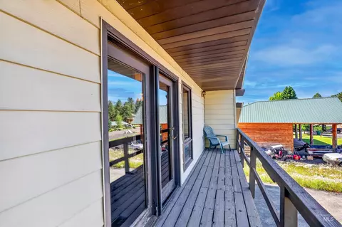 Exterior - 516 Skyline Dr, Cascade, ID 83611 photo 4 of 11