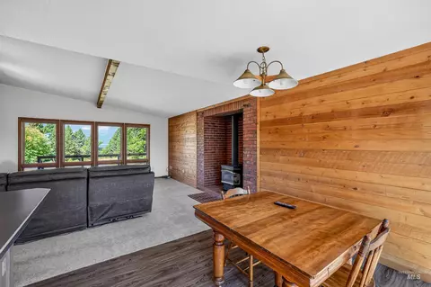 Dining - 516 Skyline Dr, Cascade, ID 83611 photo 1 of 2