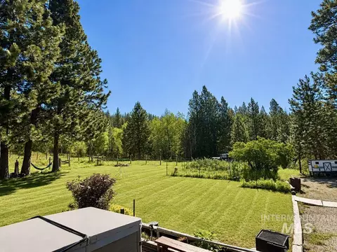 Exterior - 40 Atkin Ln, Cascade, ID 83611 photo 4 of 10