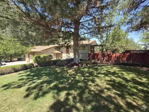 12050 W Hidden Valley Rim Rd, Boise, ID 83709