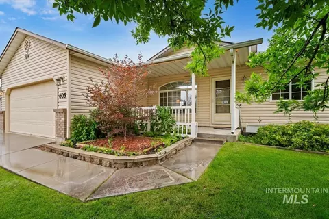 605 W Mulberry Loop, Nampa, ID 83686