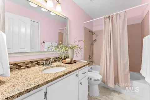 Bath - 631 N Stierman Way, Eagle, ID 83616 photo 3 of 3