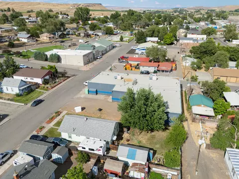 View/Area - 23 E 2nd Ave, Glenns Ferry, ID 83623 photo 4 of 7