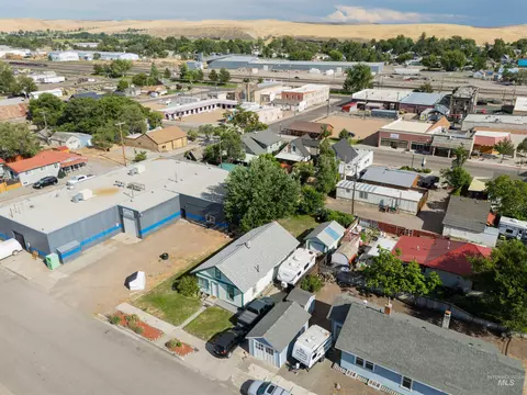 View/Area - 23 E 2nd Ave, Glenns Ferry, ID 83623 photo 5 of 7