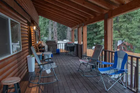 598 W Mountain Rd, Cascade, ID 83611 photo 3