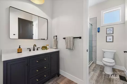Bath - 16876 Spring Meadow Dr, Caldwell, ID 83607 photo 5 of 5