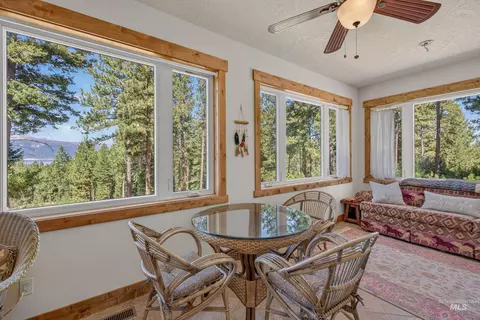 Exterior - 21 Starflower Dr, Cascade, ID 83611 photo 2 of 11