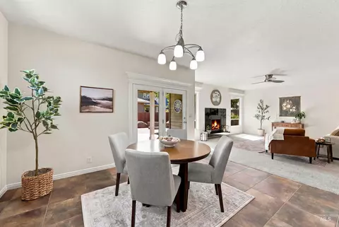 Dining - 711 W Colbert St, Meridian, ID 83646 photo 1 of 3