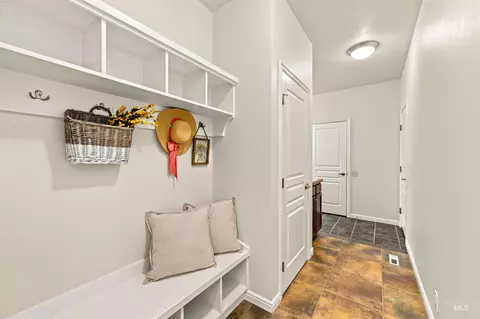 Entry Way - 711 W Colbert St, Meridian, ID 83646 photo 1 of 2
