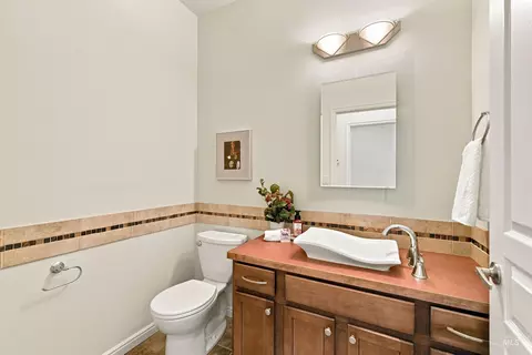 Bath - 711 W Colbert St, Meridian, ID 83646 photo 6 of 6