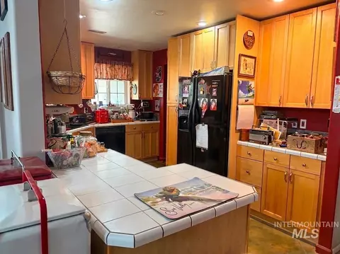 Kitchen - 1915 E 3100 S, Wendell, ID 83355 photo 1 of 3