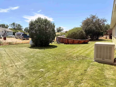 Exterior - 1915 E 3100 S, Wendell, ID 83355 photo 9 of 9