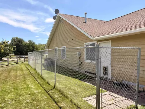 Exterior - 1915 E 3100 S, Wendell, ID 83355 photo 6 of 9