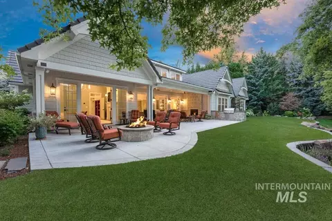 378 W Rivermont Ln, Eagle, ID 83616 photo 4