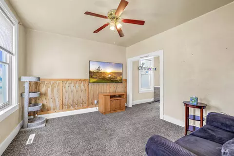 Living - 108 E C St, Shoshone, ID 83352 photo 1 of 1