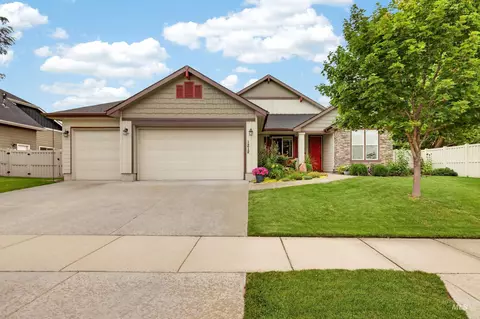1212 White Horse Ridge Dr, Middleton, ID 83644