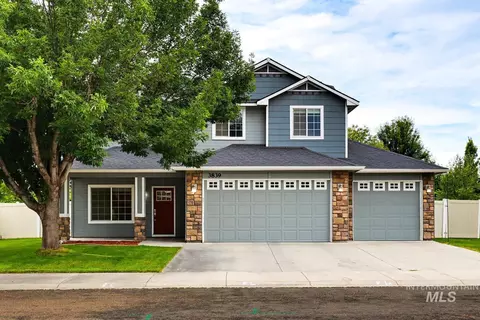 3839 N Cool River Way, Meridian, ID 83646