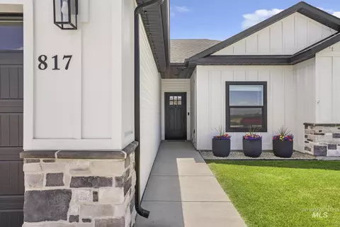 817 E 23rd Ave, Jerome, ID 83338 photo 4