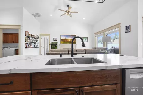 817 E 23rd Ave, Jerome, ID 83338 photo 9