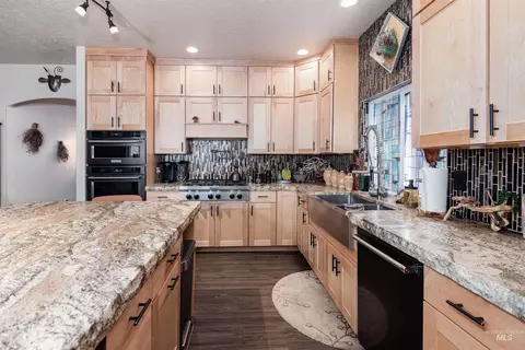 Kitchen - 5023 E Geranium, Boise, ID 83716 photo 2 of 2