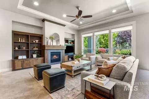 Living - 2986 S Fox Run Ave, Eagle, ID 83616 photo 1 of 3