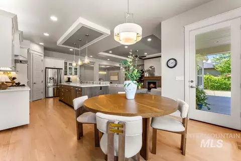 Dining - 2986 S Fox Run Ave, Eagle, ID 83616 photo 2 of 4