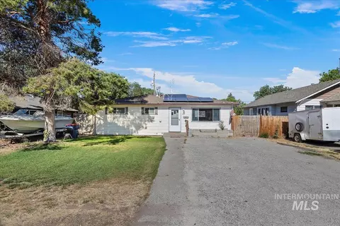 319 Tyler St, Twin Falls, ID 83301