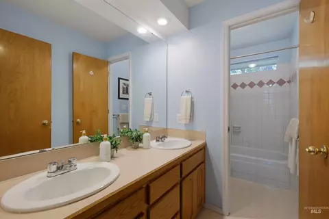 2455 E Gloucester St, Boise, ID 83706 photo 21