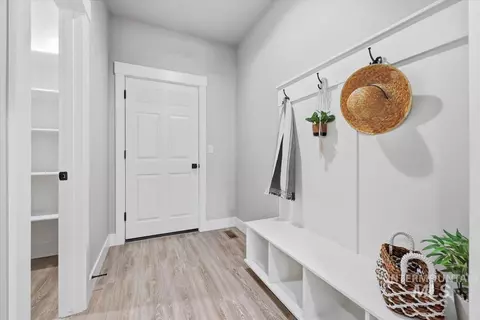Entry Way - 817 Exploration Dr, Kuna, ID 83634 photo 4 of 6